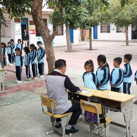 【新州镇英均小学】开心测试无笔纸 快乐学习有规律