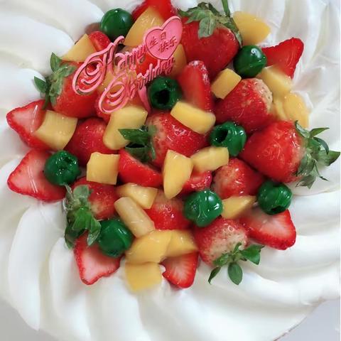 张轩瑞♪٩(´ω`)و♪生日快乐🎂