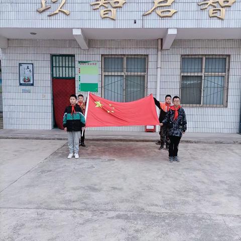 张岭小学第八周升旗仪式