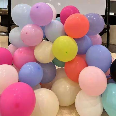 气球大作战--省行营业部“欢乐半小时”工会小组系列活动