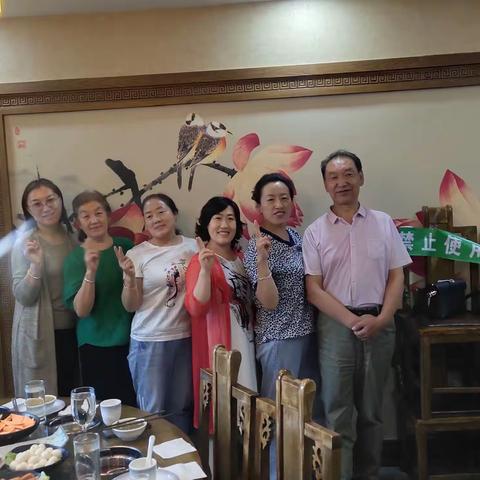 姐妹们的友情今生永荐