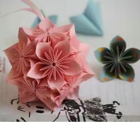 趣味折纸，彩色卡纸变换奇迹🙌