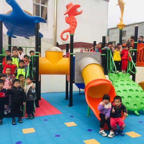 中安幼大1班第13周部分日常生活照
