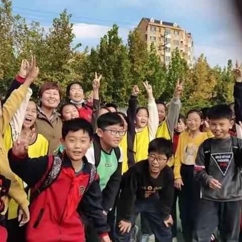 足球比赛留念￼