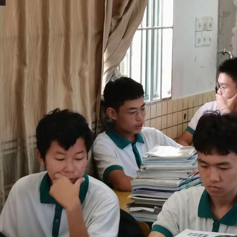 高二（5）班第四次生日会—献给张长峰小可爱