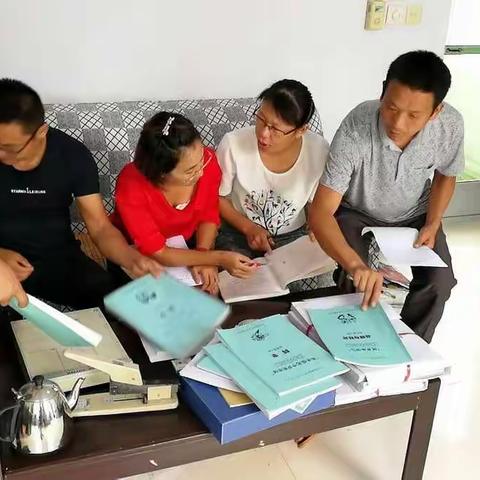 西庄小学假期备课检查