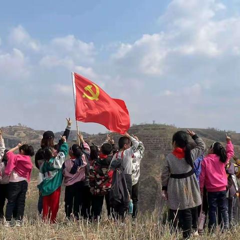 “播种绿色🌲我与小树共成长”——金明寺农村职业中学植树活动