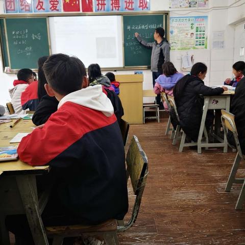 德钦县第一小学六年级“同课异构”教研活动