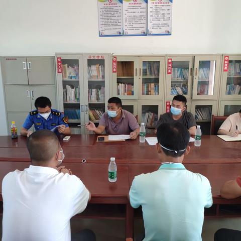 英州镇乡村振兴办推动大比拼迎检工作