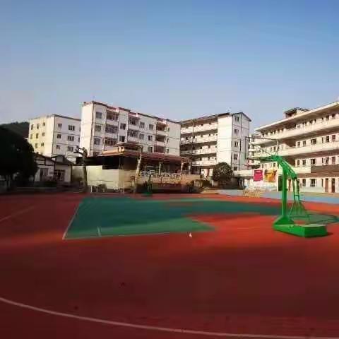 三会小学国庆节致家长的一封信