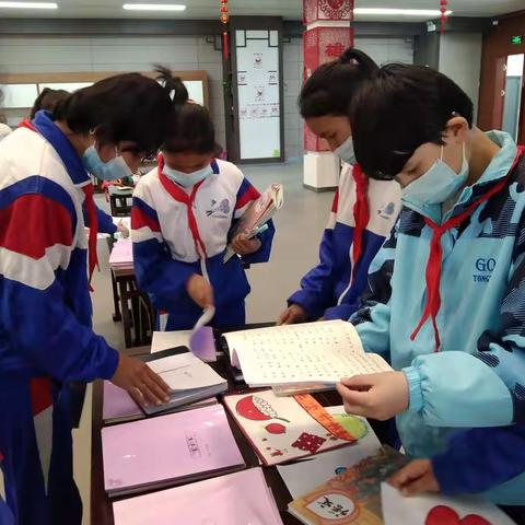 晒假期最美作业 展学生真我风采——岳普湖县第三小学优秀作业展评活动