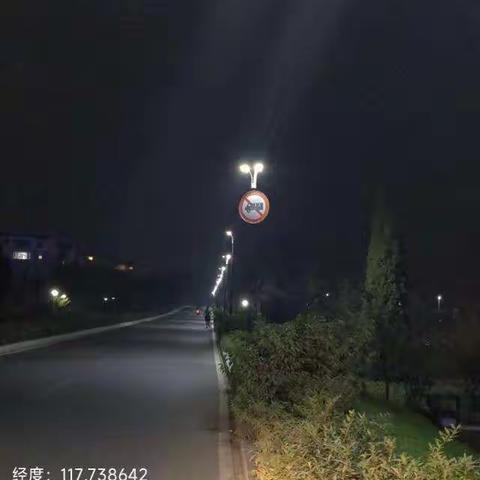 照亮城市的路灯人