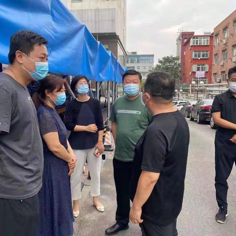 杨传军同志督导疫情防控工作