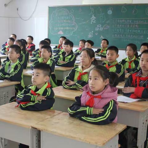消防知识常抓不懈,安全演练警钟长鸣 ——嘉明实验小学消防疏散演练