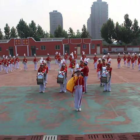 鼓号铿锵 梦想飞扬 ——聊城市东昌府区嘉明实验小学少先队鼓号队比赛展演纪实