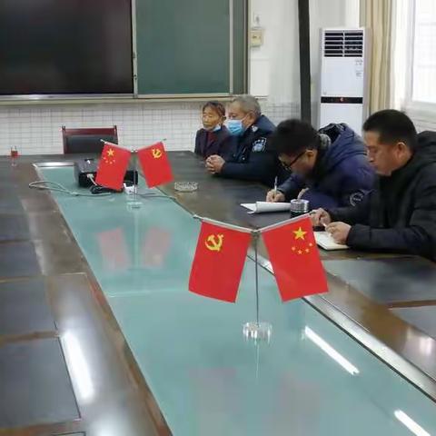 明确职责分工     严格加强管理——新政初中政教处召开临聘人员例行工作会议