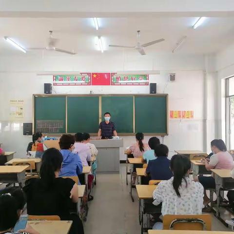 文昌市龙楼中心小学2022年秋季开展发热应急和测温演练