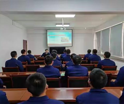 坚守纪律底线、培养高尚情操——华清东路消防救援站开展第三季度党风廉政教育专题授课