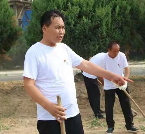 凝心聚力谋新篇 人居环境大整治，——曹家垣乡曹家垣村委人居环境“六乱”整治大行动