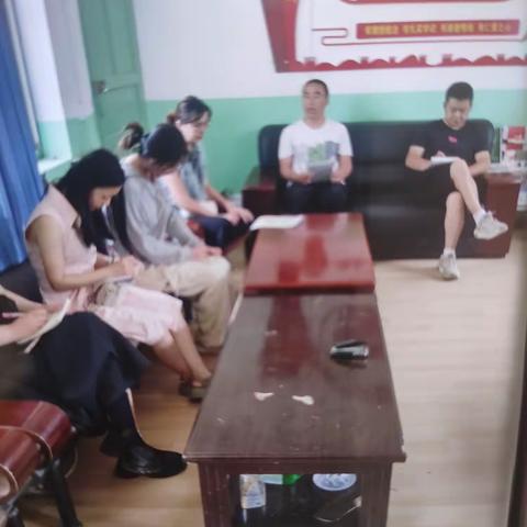 一路同行，爱在家访路上延续——高楼镇铁笼小学教师走访活动。