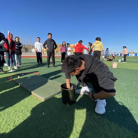 向善向美向初心 同心同德同进取 — —前旗二小教师团建活动
