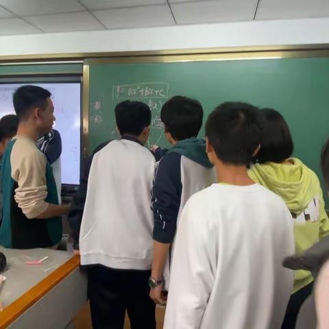 恰同学少年，风华正茂，——记两场课间讨论