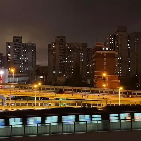 风雨夜，燃一瓣心香