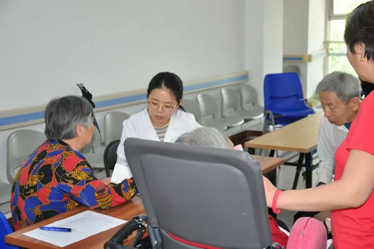 关于北医三院检查陪护加挂号慢病病情实时监测，及时调整方案的信息
