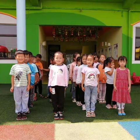 星源幼儿园苗苗二班丰富的校园生活