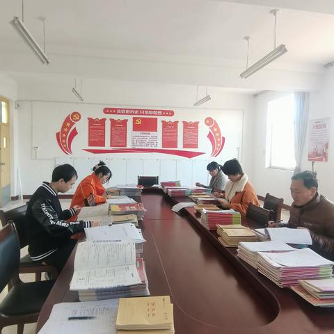 抓常规 促教学 落实“双减” ——天津市蓟州区侯家营镇三岔口中心小学开展教案、作业常规检查活动