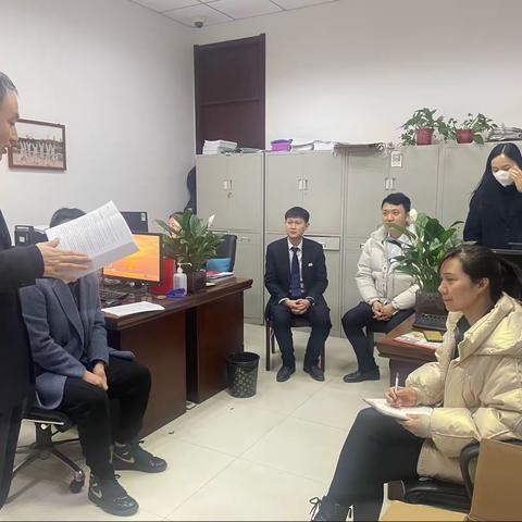 商丘开发区支行开展“工商银行监管规则解读手册”学习专项行动