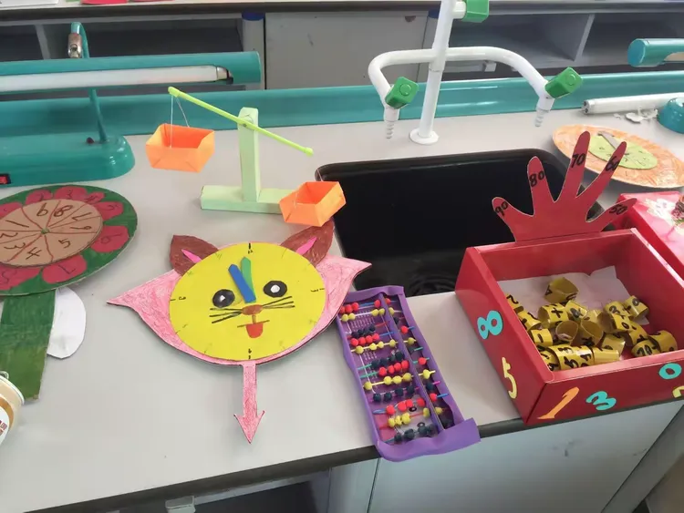 石城一小“学生学具和科技小制作比赛”作品展示