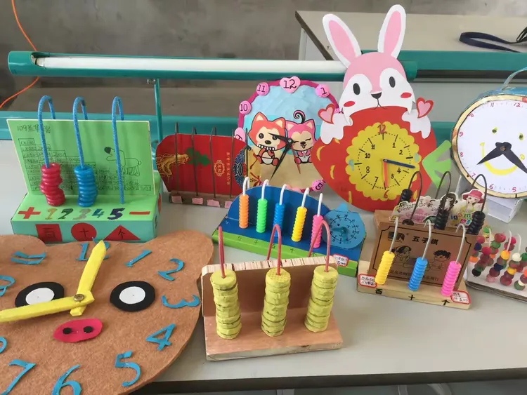 石城一小“学生学具和科技小制作比赛”作品展示