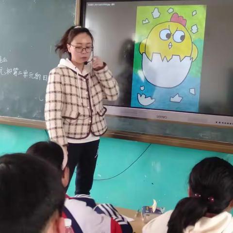 一横一竖书华章，一圈一描画江山  张弓镇中心小学五（4）班“一生一特长”展示