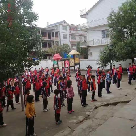 永发小学“消防安全演练”活动