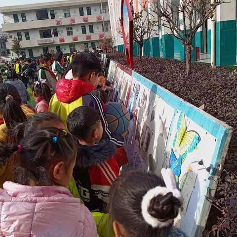 书画传承展风采 翰墨飘香迎新年 ——舞钢市第三小学迎元旦书画展