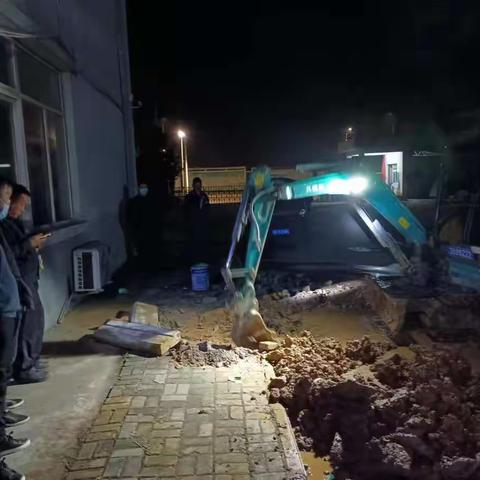 抗击疫情  抢修保供