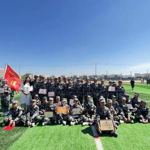 以勤养富，以学养识，以动养身，以静养心——初14班