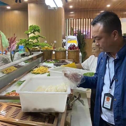 县市场监管局全面加强“中秋、国庆”双节期间市场监管领域安全监管