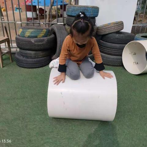 博雅幼儿园大二班自主游戏《滚筒篇》