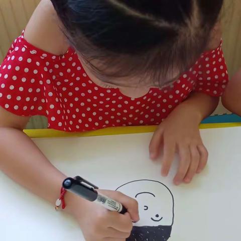 父爱如山，一生相伴。