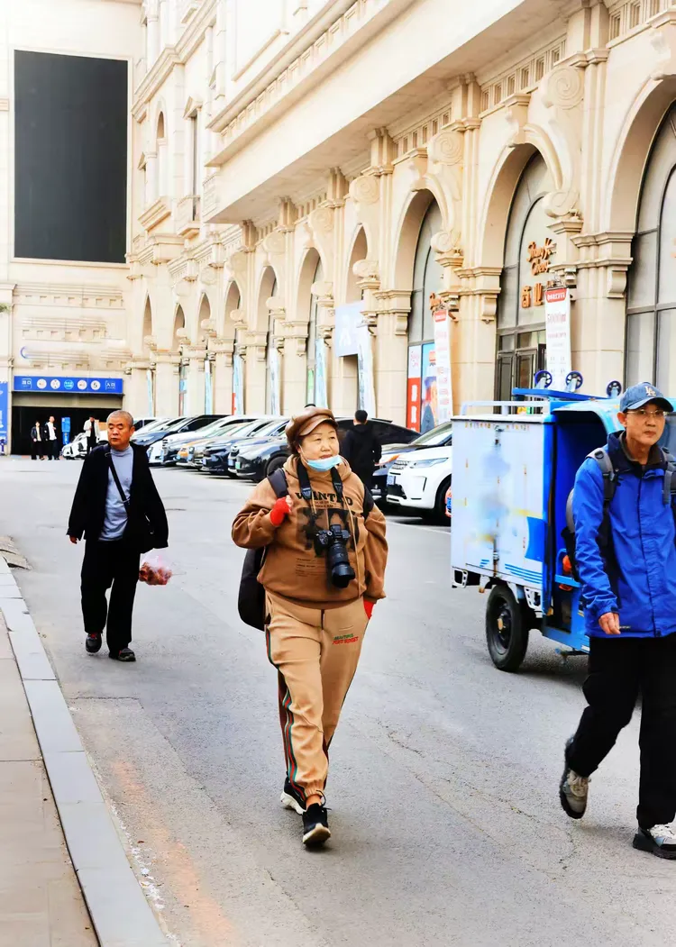 街拍《沈阳中街》