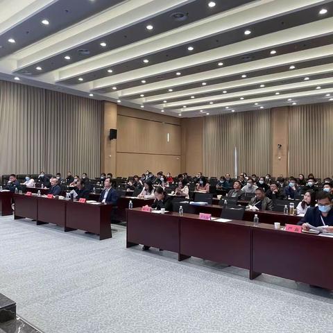 东西湖自来水公司召开《武汉市供水条例》培训会