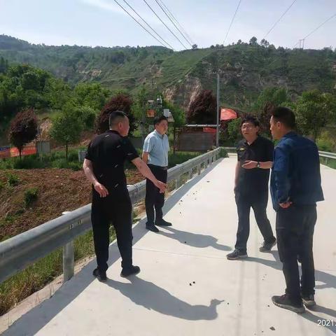 2021年5月12在赵瑞峰、邵卫峰站长的带领下一行5人对曵湖镇、华胥镇水库、淤地坝进行汛前检查