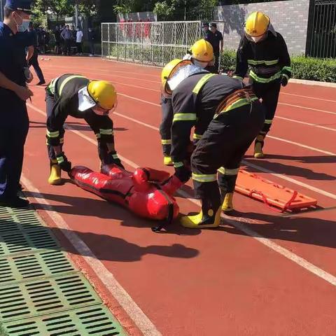 练出斗志 赛出风采——花园路街道参加海淀区消防大比武