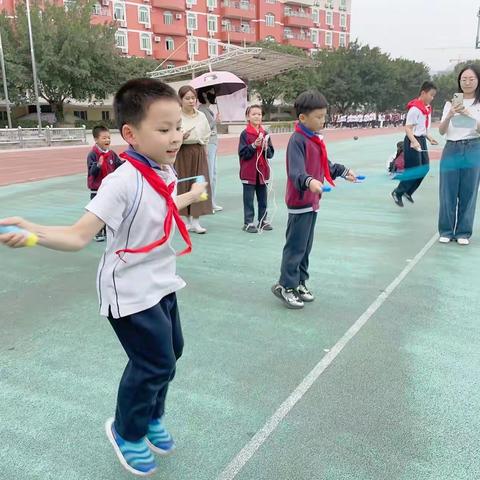 “挑战极限，超越无限”—— 记平阳新纪元榕园学校二年段校园吉尼斯活动