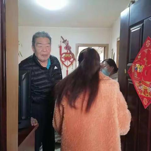 【先锋龙洞】和苑社区暖心敲门，送“康”到家