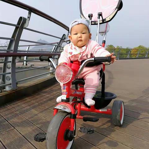 小欣忆逛江滨公园