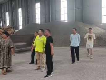 中原养护所属京港澳高速公路漯驻段路面养护专项工程严把材料进场关