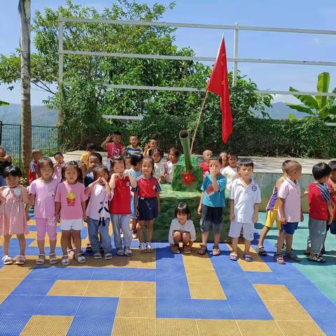 用心陪伴，静等花开——大三班学期总结